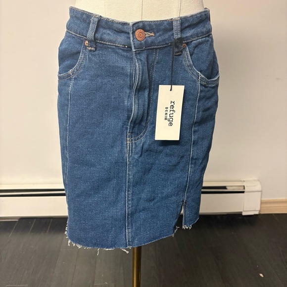 NEW Refuge Blue Denim Skirt - Picture 1 of 4